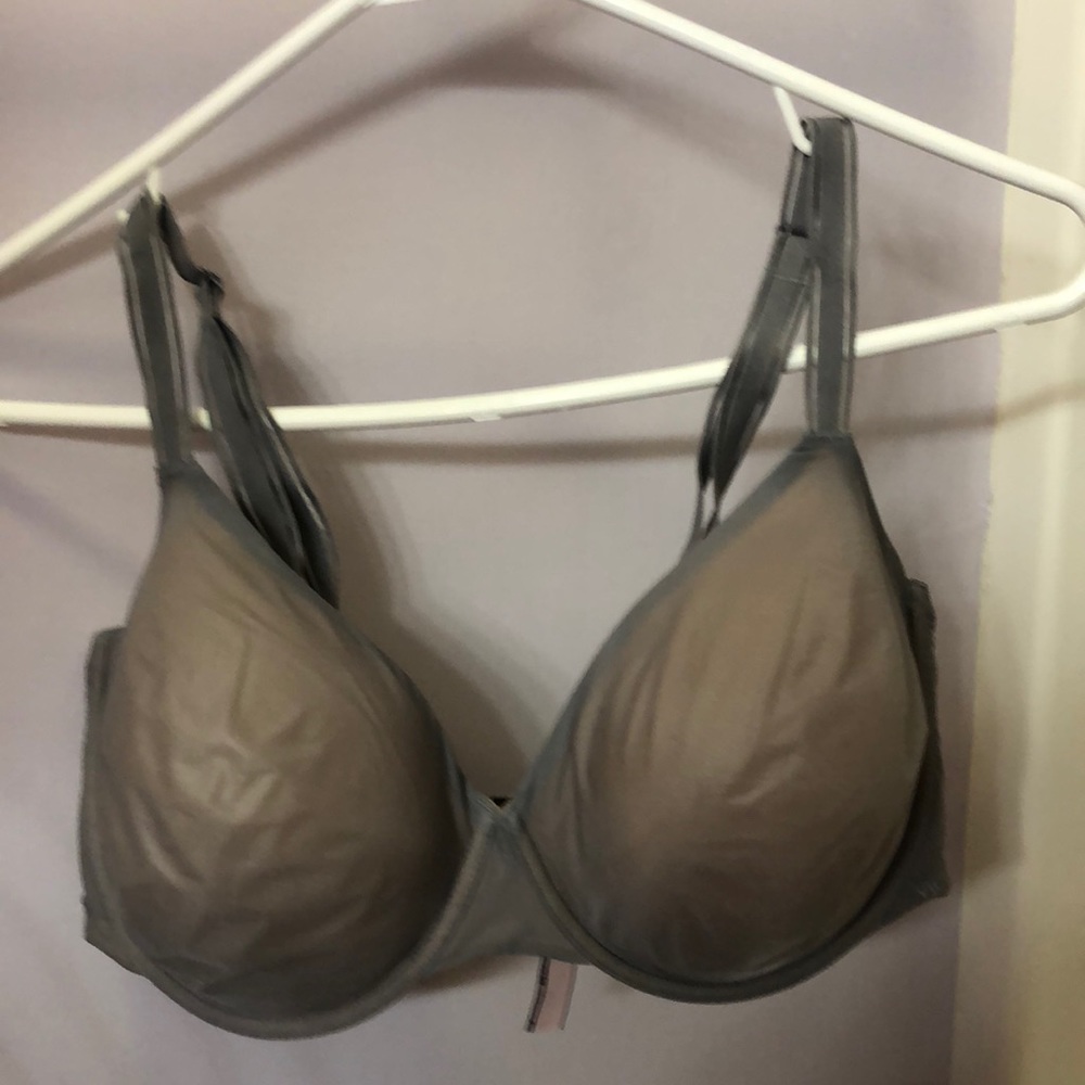 Victoria's secret body perfect coverage 36DDD
